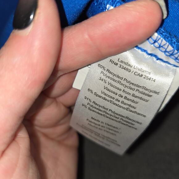 Landau Forward White Cross CRFT 3-Pocket V-Neck Rib Knit Top sz XL - Picture 5 of 6